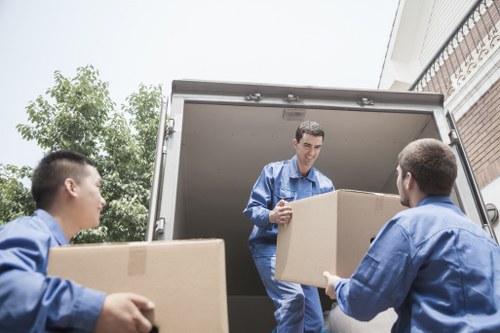 Checklist and packing preparation for home removals in Islington
