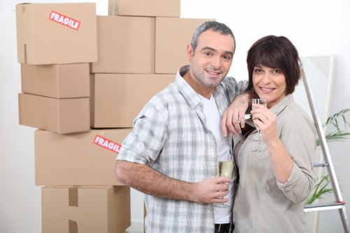 Moving team handling flat access and parking in Islington